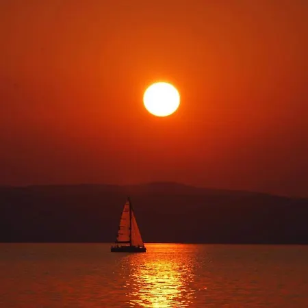 公寓 Balaton Beachside N1