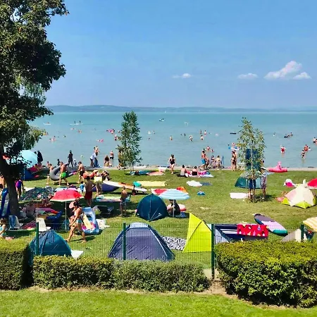 公寓 Balaton Beachside N1 *