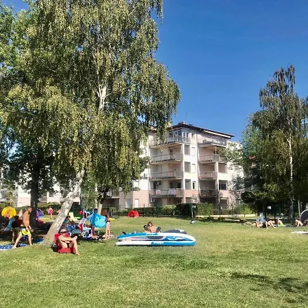 Balaton Beachside N1 *