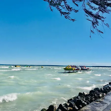 Balaton Beachside N1 Apartment