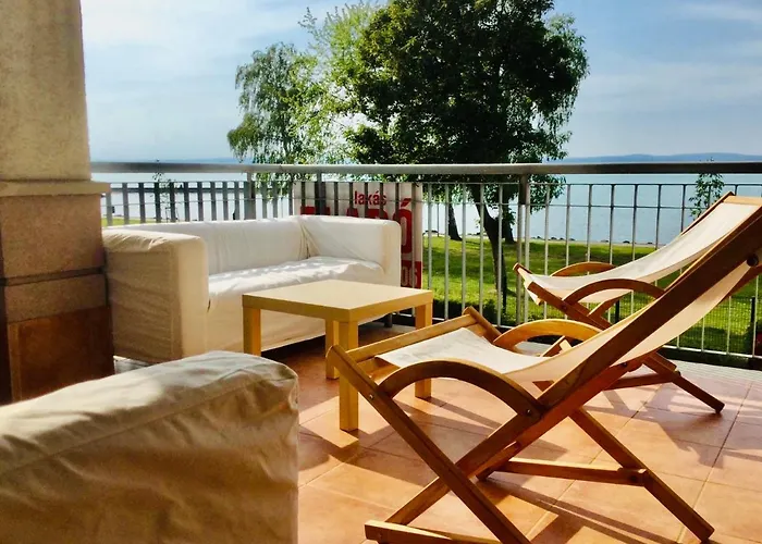 Balaton Beachside N1 アパート
