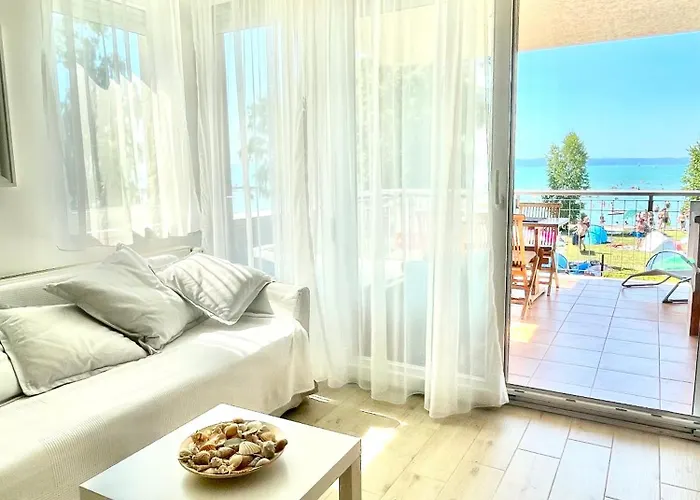 Balaton Beachside N1 * シオーフォク